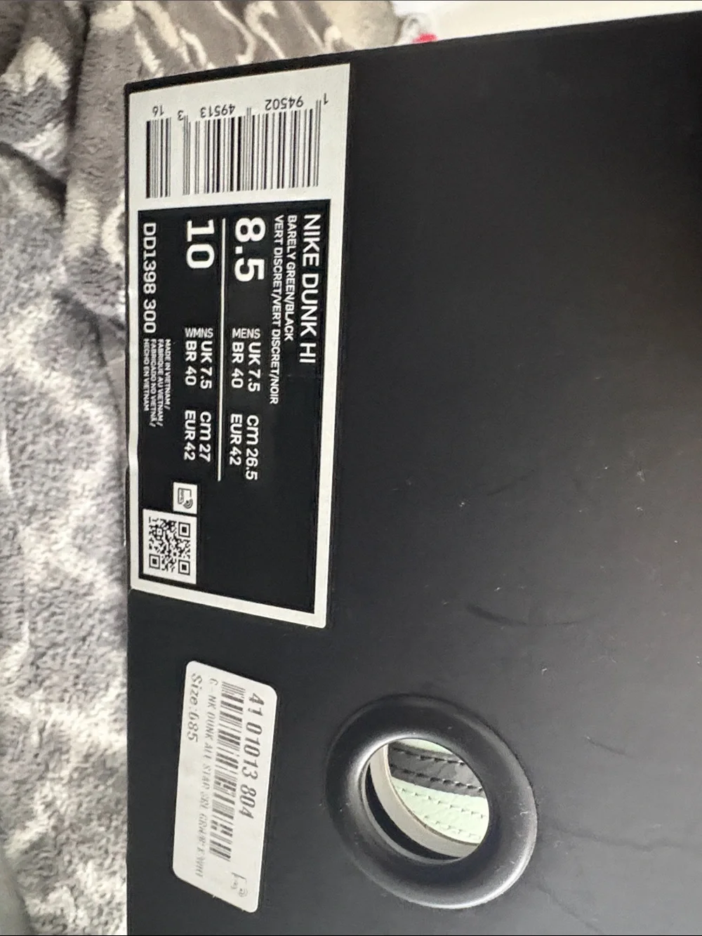 Nike bold two